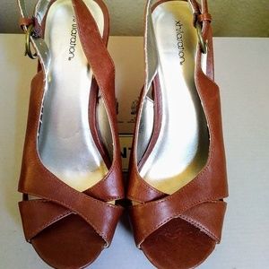 Xhiliration Brown Peeptoe Sandals
